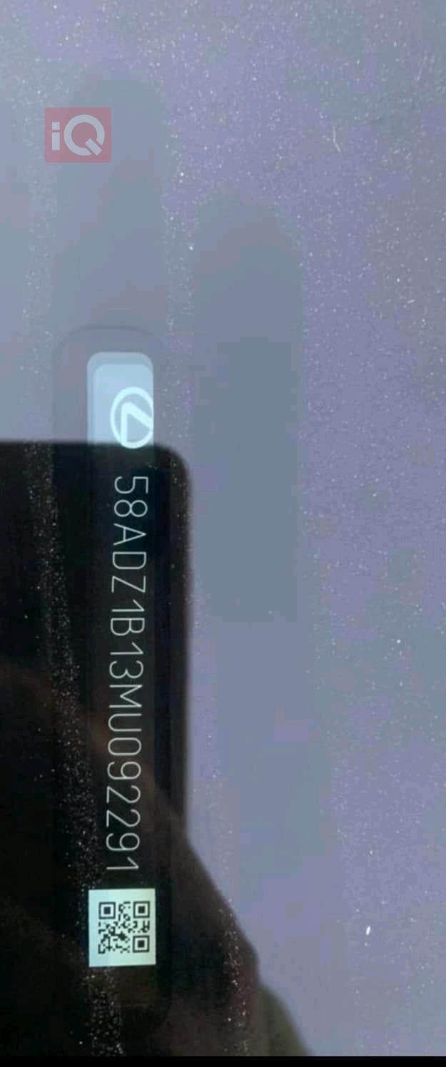 لێکزس ES